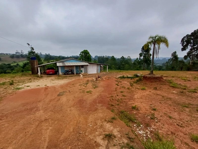 SÍTIO PARA LAZER HÁ MENOS DE 1KM DO ASFALTO...: 6ª foto da galeria de imagens do imóvel