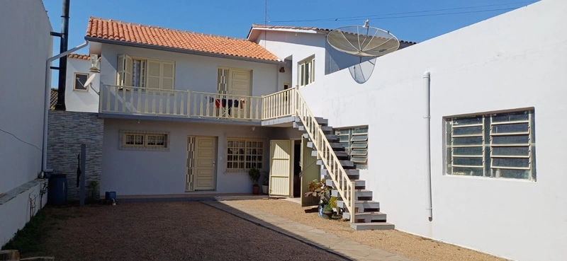 Sobrado 2 dormitórios para venda em Camaquã: 1ª foto da galeria de imagens do imóvel