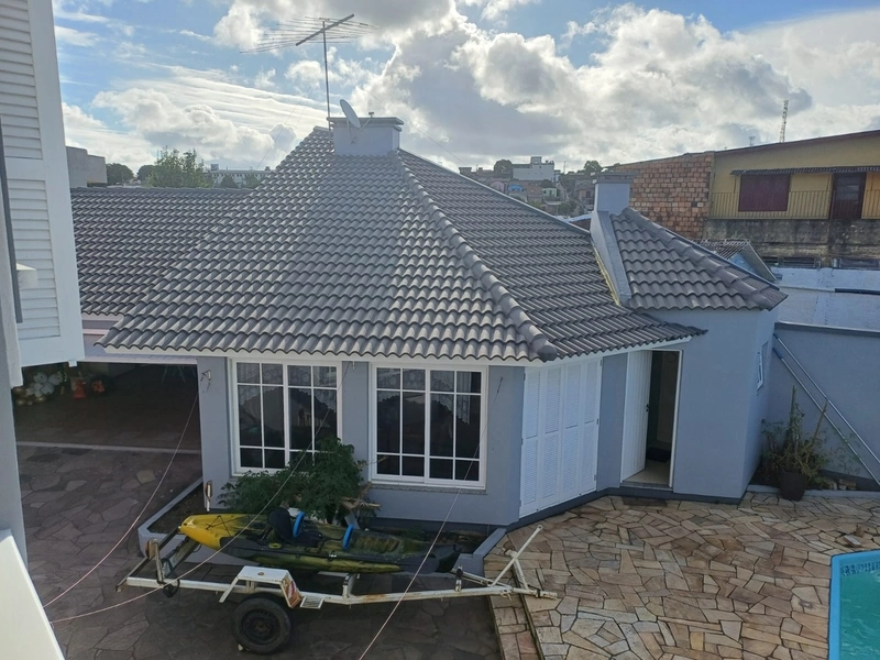 SOBRADO DIFERENCIADO COM AMBIENTES AMPLOS, PISCINA e 4 DORMITÓRIOS...: 17ª foto da galeria de imagens do imóvel