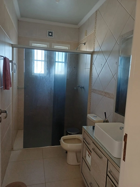 SOBRADO DIFERENCIADO COM AMBIENTES AMPLOS, PISCINA e 4 DORMITÓRIOS...: 9ª foto da galeria de imagens do imóvel