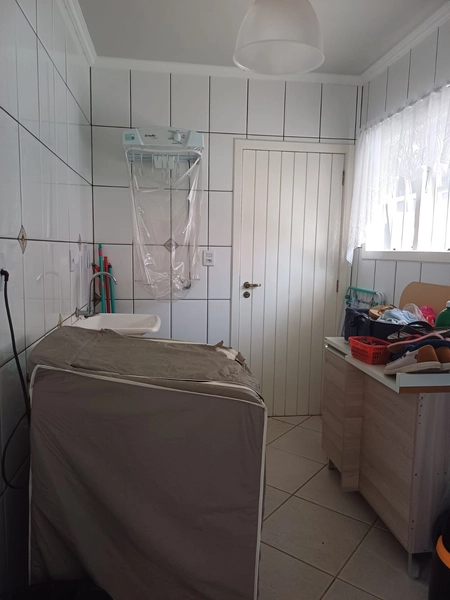 SOBRADO DIFERENCIADO COM AMBIENTES AMPLOS, PISCINA e 4 DORMITÓRIOS...: 21ª foto da galeria de imagens do imóvel