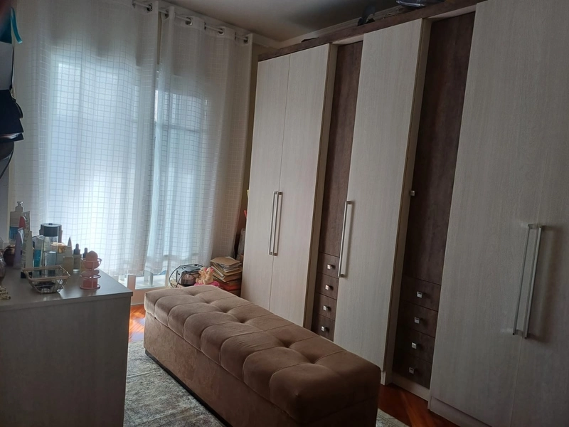 SOBRADO DIFERENCIADO COM AMBIENTES AMPLOS, PISCINA e 4 DORMITÓRIOS...: 12ª foto da galeria de imagens do imóvel