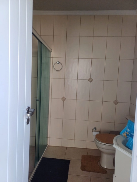 SOBRADO DIFERENCIADO COM AMBIENTES AMPLOS, PISCINA e 4 DORMITÓRIOS...: 22ª foto da galeria de imagens do imóvel