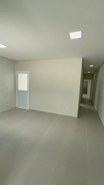 CASAS NOVAS - NA CARVALHO BASTOS!: 4ª foto da galeria de imagens do imóvel