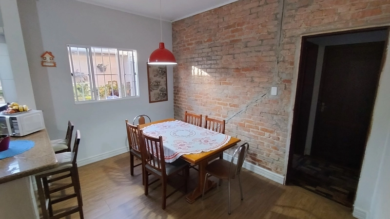 Casas em Terreno Amplo, Localização Privilegiada.: 10ª foto da galeria de imagens do imóvel