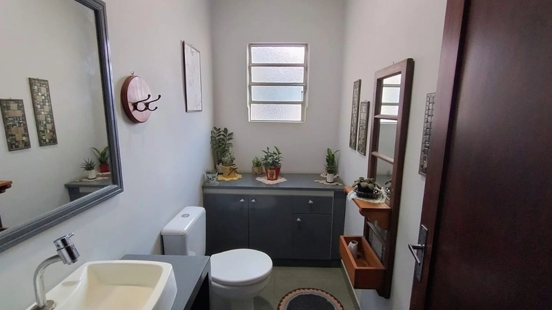 Casas em Terreno Amplo, Localização Privilegiada.: 11ª foto da galeria de imagens do imóvel