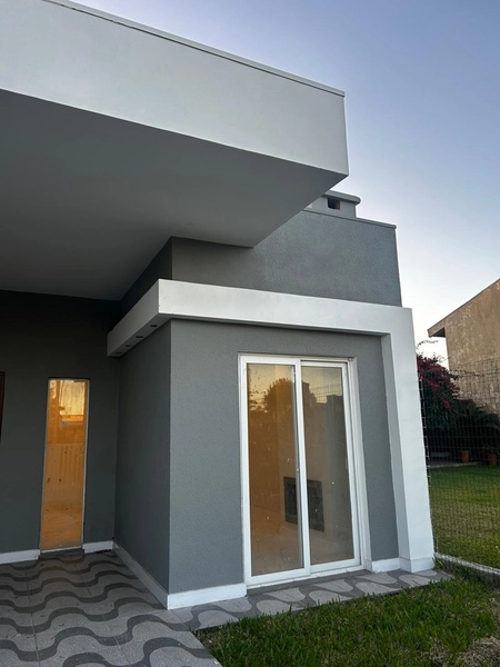 Casa a venda pertinho do mar: 2ª foto da galeria de imagens do imóvel