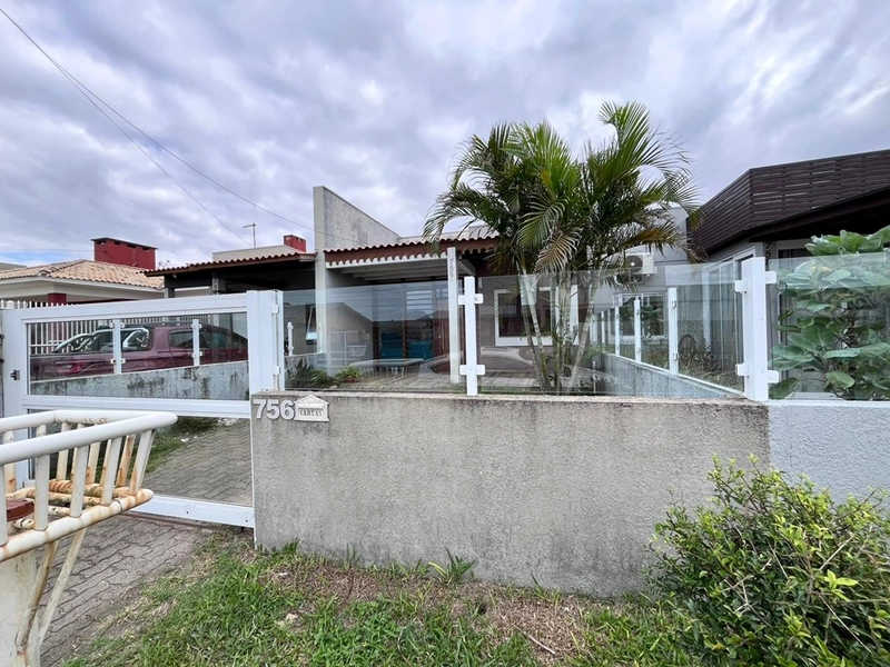 Casa pertinho do mar em Capão: 4ª foto da galeria de imagens do imóvel