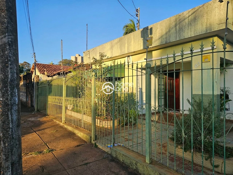 Casa de Esquina com 3 Quartos e Barracão Independente em Excelente Localização: 2ª foto da galeria de imagens do imóvel