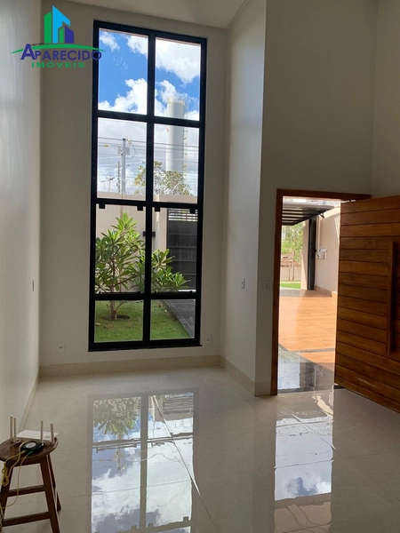 Linda casa 3 quartos sendo 1 suíte com fino acabamento.: 10ª foto da galeria de imagens do imóvel