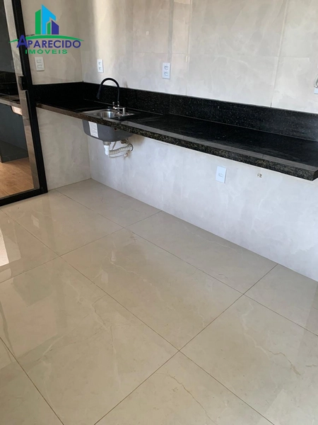 Linda casa 3 quartos sendo 1 suíte com fino acabamento.: 8ª foto da galeria de imagens do imóvel