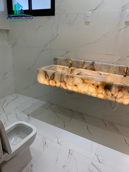 Maravilhosa casa no Jardim Planalto com  4 suítes plenas, armários e closet: 8ª foto da galeria de imagens do imóvel