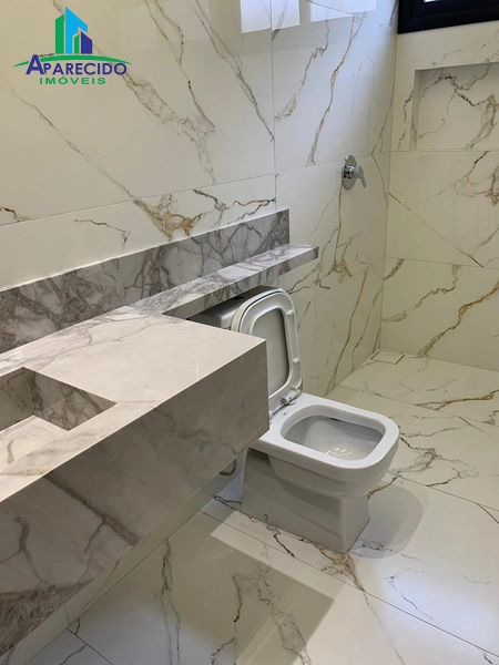 Maravilhosa casa no Jardim Planalto com  4 suítes plenas, armários e closet: 6ª foto da galeria de imagens do imóvel