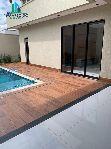 Maravilhosa casa no Jardim Planalto com  4 suítes plenas, armários e closet: 3ª foto da galeria de imagens do imóvel