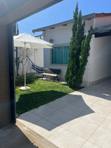 Linda e confortável casa om 3 suítes sendo 1 máster e piscina aquecida com cascata.: 8ª foto da galeria de imagens do imóvel