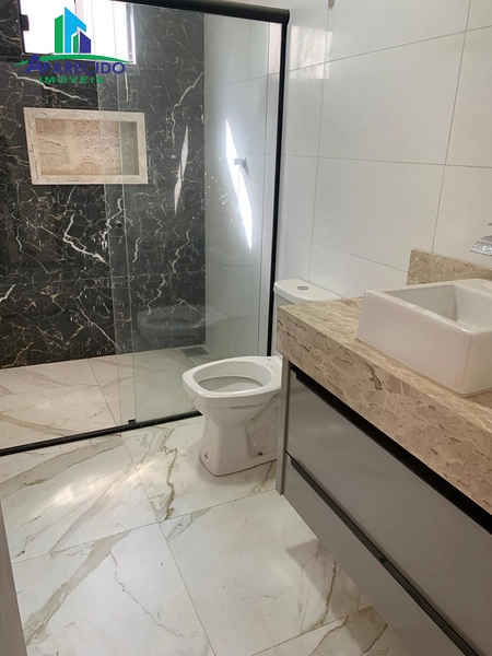 Lindo sobrado com 3 suítes sendo 1 máster, armários com muito requinte e bom gosto: 19ª foto da galeria de imagens do imóvel