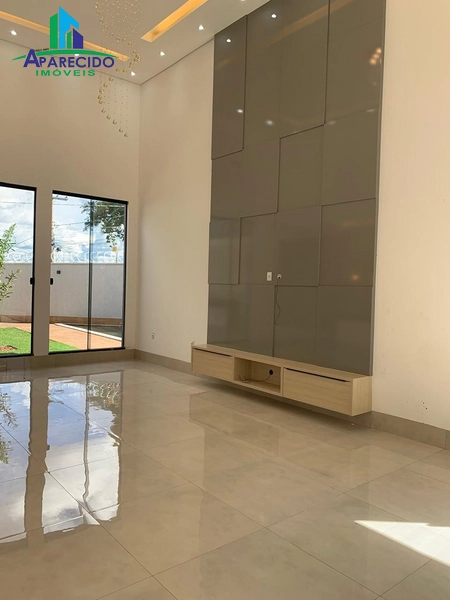 Lindo sobrado com 3 suítes sendo 1 máster, armários com muito requinte e bom gosto: 31ª foto da galeria de imagens do imóvel