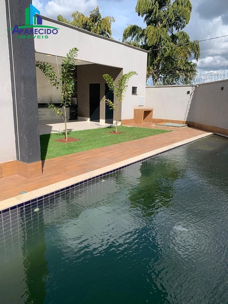 Lindo sobrado com 3 suítes sendo 1 máster, armários com muito requinte e bom gosto: 23ª foto da galeria de imagens do imóvel