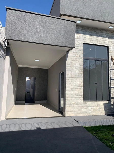 Linda casa com 3 quartos sendo 1 suíte: 1ª foto da galeria de imagens do imóvel