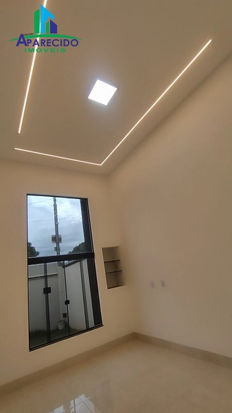 Casa linda e aconchegante com piscina e poço semi artesiano: 3ª foto da galeria de imagens do imóvel