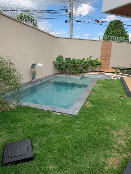 Casa maravilhosa, 4 suítes plenas, closet piscina aquecida e paisagismo: 3ª foto da galeria de imagens do imóvel