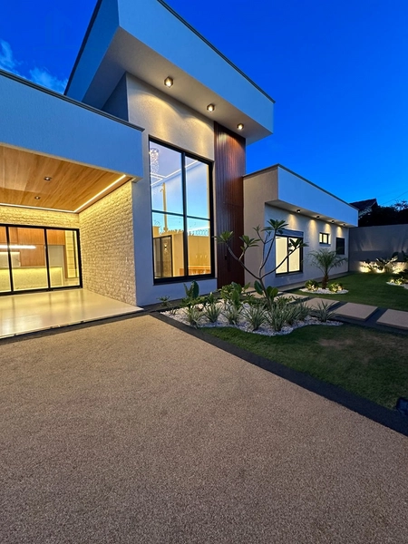 Casa maravilhosa, 4 suítes plenas, closet piscina aquecida e paisagismo: 2ª foto da galeria de imagens do imóvel