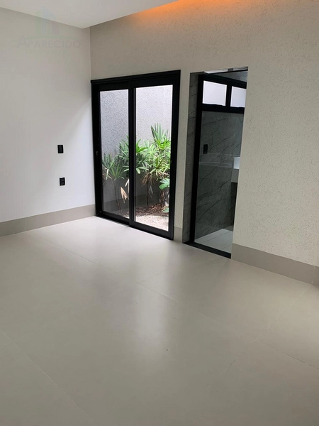 Linda casa com 3 suítes plenas, piscina aquecida, fino acabamento.: 6ª foto da galeria de imagens do imóvel