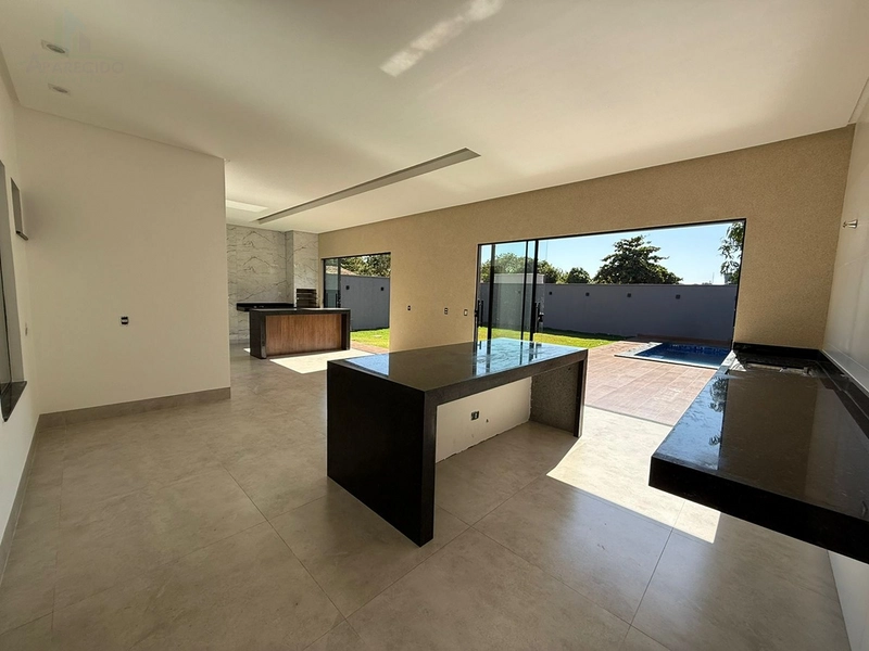 Casa 3 suítes plenas com fino acabamento e muito requinte: 3ª foto da galeria de imagens do imóvel