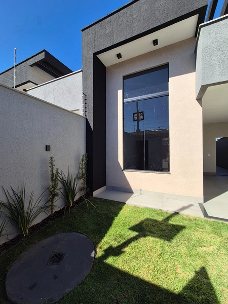 Aconchegante casa com muito requinte e bom gosto 3/4 sendo 1 suíte : 1ª foto da galeria de imagens do imóvel