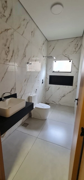 Casa moderna com 4 suítes plenas com muito requinte, fino acabamento e bom gosto.: 13ª foto da galeria de imagens do imóvel