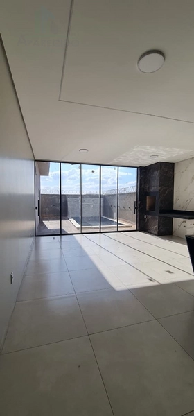 Casa moderna com 4 suítes plenas com muito requinte, fino acabamento e bom gosto.: 10ª foto da galeria de imagens do imóvel