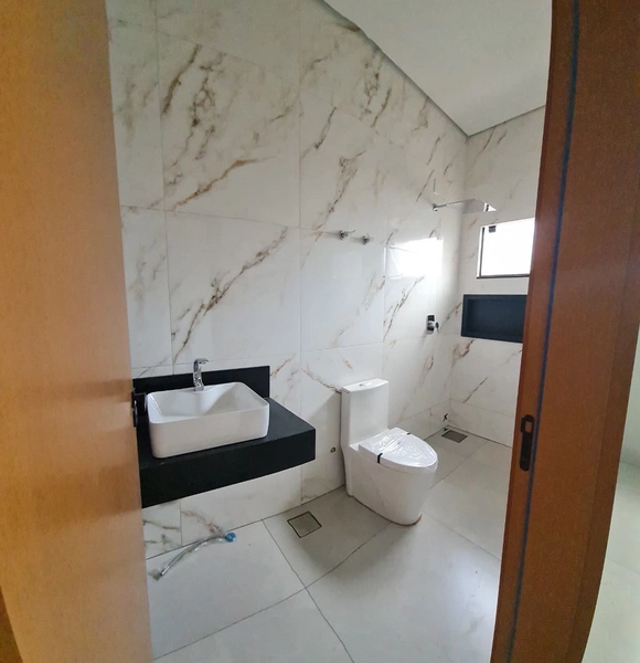 Casa moderna com 4 suítes plenas com muito requinte, fino acabamento e bom gosto.: 20ª foto da galeria de imagens do imóvel