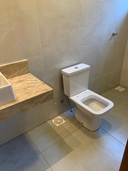 Maravilhosa casa alto padrão, com 4 vagas de garagem e 3 quartos sendo 1 suíte com closet: 6ª foto da galeria de imagens do imóvel