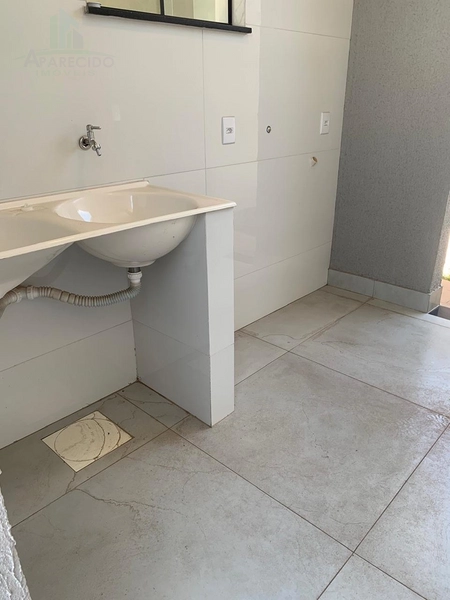 Maravilhosa casa alto padrão, com 4 vagas de garagem e 3 quartos sendo 1 suíte com closet: 12ª foto da galeria de imagens do imóvel