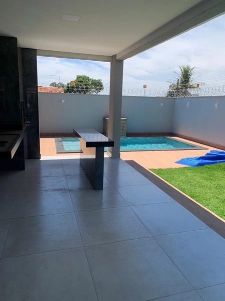 Maravilhosa casa alto padrão, com 4 vagas de garagem e 3 quartos sendo 1 suíte com closet: 16ª foto da galeria de imagens do imóvel