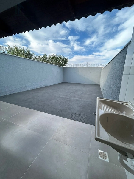 Sobrado de alto padrão com 3 quartos sendo 1 suíte : 3ª foto da galeria de imagens do imóvel