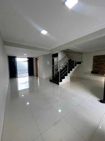 Sobrado de alto padrão com 3 quartos sendo 1 suíte : 2ª foto da galeria de imagens do imóvel