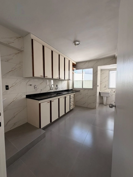 Apartamento 3/1 sendo 1 suíte no Setor Bueno, armários em alguns cômodos: 21ª foto da galeria de imagens do imóvel