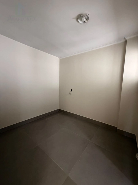 Apartamento 3/1 sendo 1 suíte no Setor Bueno, armários em alguns cômodos: 4ª foto da galeria de imagens do imóvel