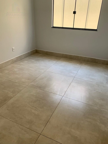 Linda casa no Setor Vila Mariana com 3/4 sendo 1 suíte e cozinha com ilha: 6ª foto da galeria de imagens do imóvel