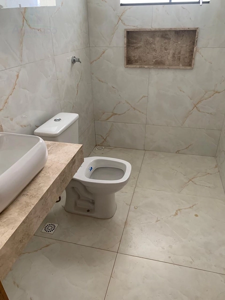 Linda casa no Setor Vila Mariana com 3/4 sendo 1 suíte e cozinha com ilha: 7ª foto da galeria de imagens do imóvel