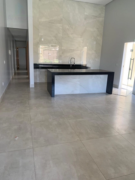 Linda casa no Setor Vila Mariana com 3/4 sendo 1 suíte e cozinha com ilha: 10ª foto da galeria de imagens do imóvel