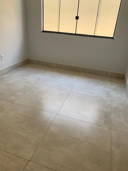 Linda casa no Setor Vila Mariana com 3/4 sendo 1 suíte e cozinha com ilha: 5ª foto da galeria de imagens do imóvel