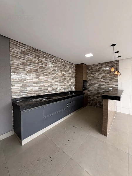 Linda casa 3/1 suíte, piscina aquecida, jardim e armários embutidos com muito requinte e bom gosto: 16ª foto da galeria de imagens do imóvel