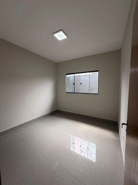 Linda casa 3/1 suíte, piscina aquecida, jardim e armários embutidos com muito requinte e bom gosto: 4ª foto da galeria de imagens do imóvel