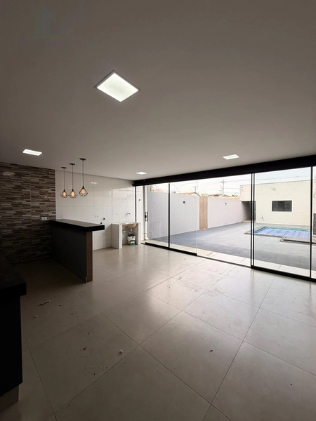 Linda casa 3/1 suíte, piscina aquecida, jardim e armários embutidos com muito requinte e bom gosto: 20ª foto da galeria de imagens do imóvel