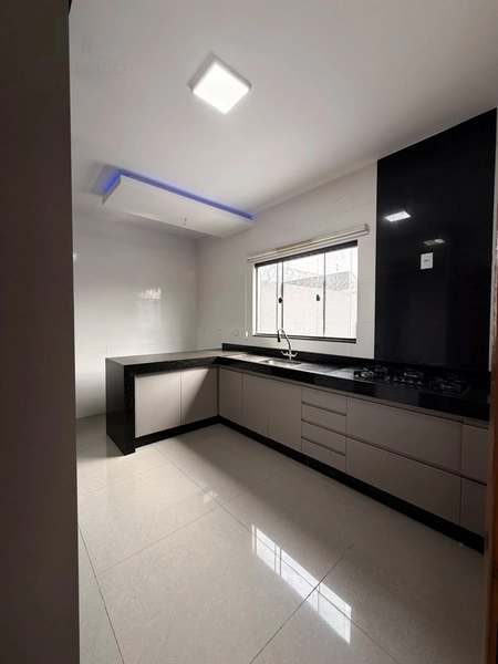Linda casa 3/1 suíte, piscina aquecida, jardim e armários embutidos com muito requinte e bom gosto: 17ª foto da galeria de imagens do imóvel