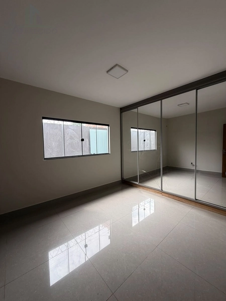 Linda casa 3/1 suíte, piscina aquecida, jardim e armários embutidos com muito requinte e bom gosto: 23ª foto da galeria de imagens do imóvel