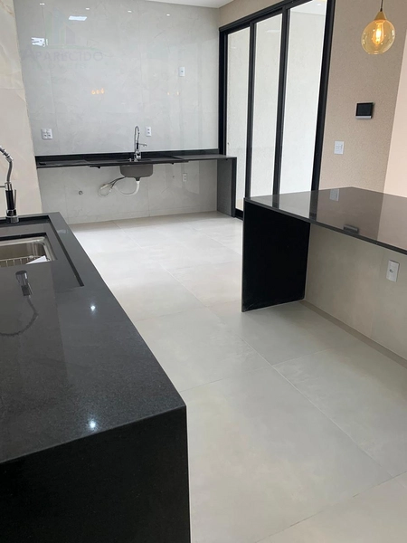 Linda casa com 3 suítes plenas e piscina : 20ª foto da galeria de imagens do imóvel