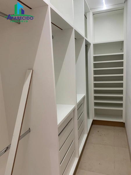 Linda casa com requinte e bom gosto, 3 suítes plenas, piscina e armários: 16ª foto da galeria de imagens do imóvel